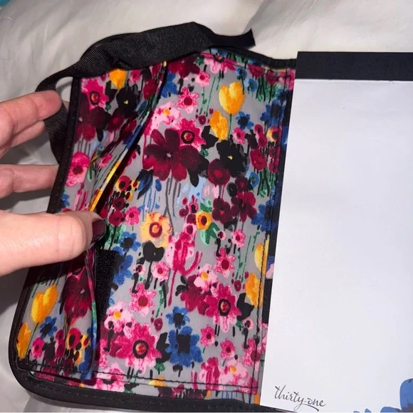 THIRTY ONE - Floral Print writing tablet/pen holder organizer with Black Ribbon - Picture 4 of 7